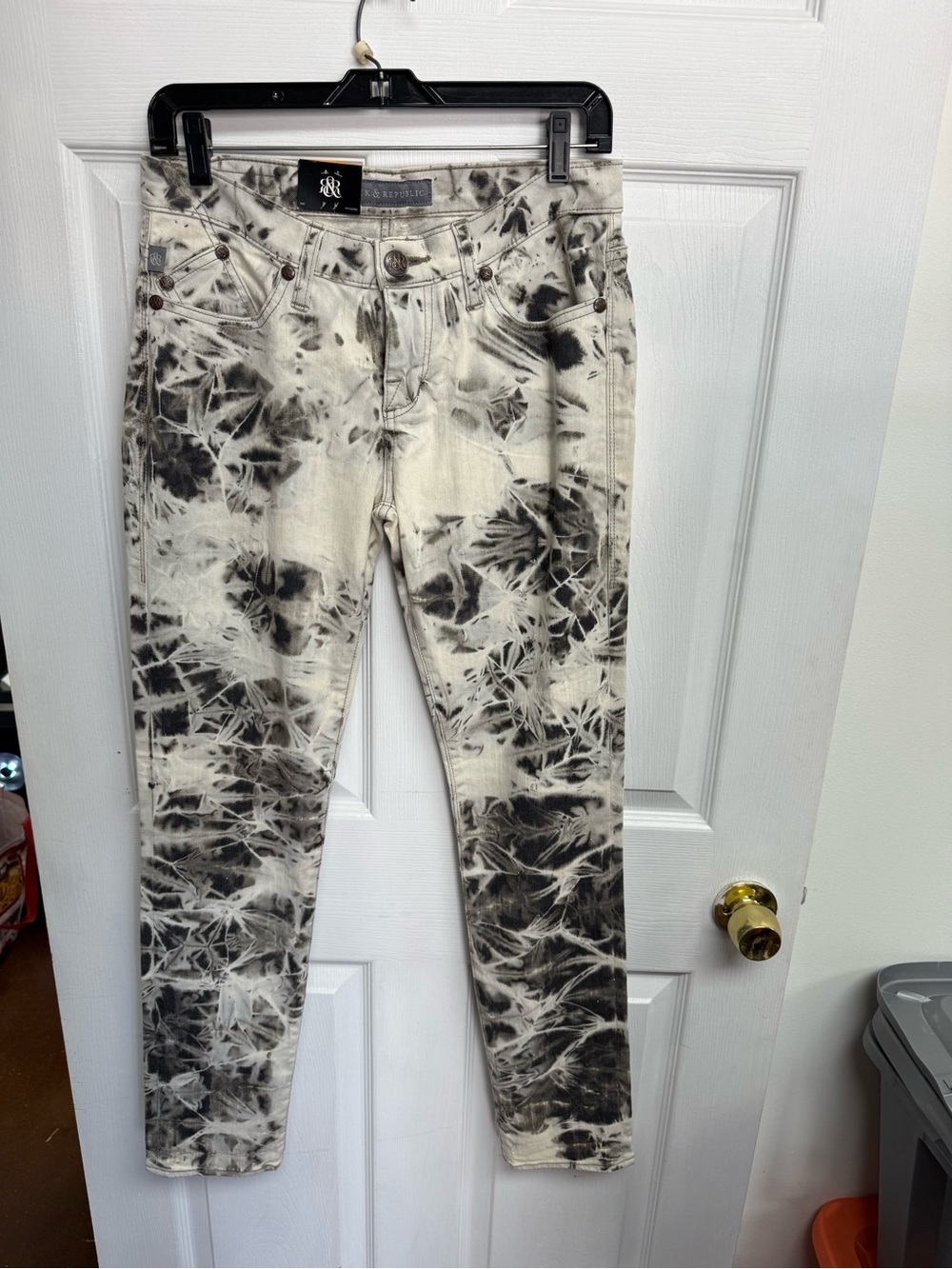 Rock & Republic Black & White Tie-Dye Slim Men’s Pants